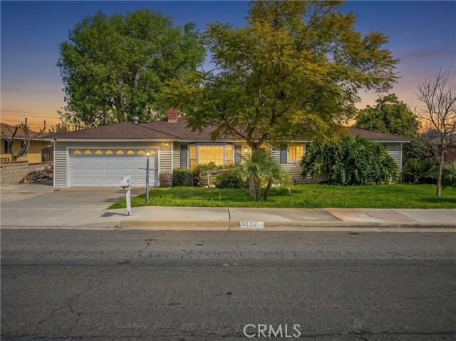 Detail Gallery Image 2 of 34 For 5137 Peacock, Riverside,  CA 92505 - 3 Beds | 1 Baths