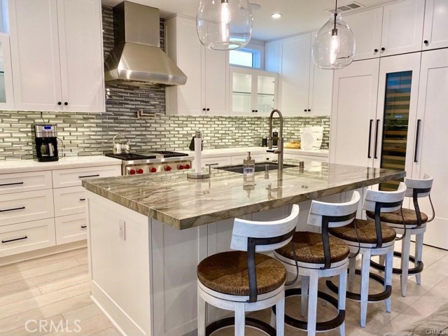 Detail Gallery Image 7 of 26 For 203 Sapphire, Newport Beach,  CA 92662 - 3 Beds | 3/1 Baths