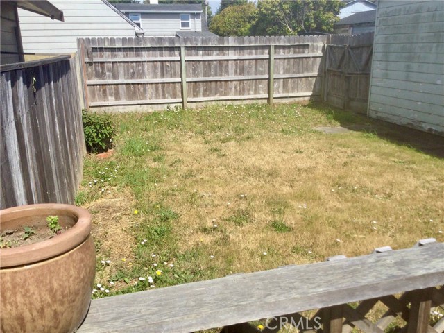 Detail Gallery Image 20 of 21 For 2315 J St, Eureka,  CA 95501 - 3 Beds | 2 Baths