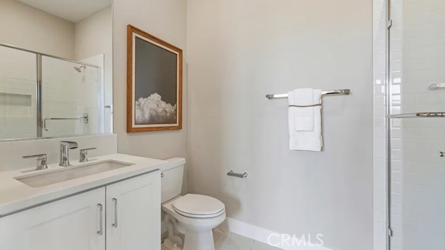 Detail Gallery Image 16 of 42 For 24325 Camino Oceano, Valencia,  CA 91354 - 5 Beds | 5/1 Baths