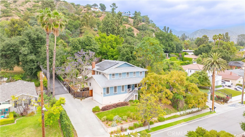 803 Crescent Drive