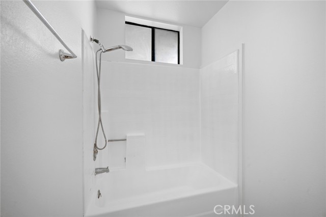 Detail Gallery Image 22 of 33 For 350 W Loraine St #101,  Glendale,  CA 91202 - 2 Beds | 2 Baths
