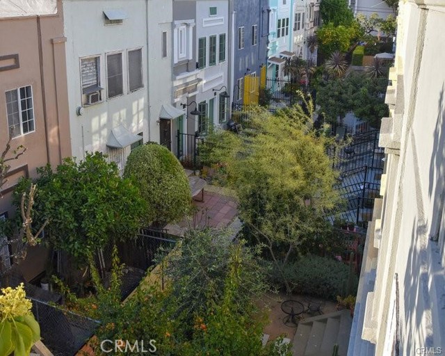 Detail Gallery Image 3 of 13 For 217 Columbia Pl, Los Angeles,  CA 90026 - – Beds | – Baths