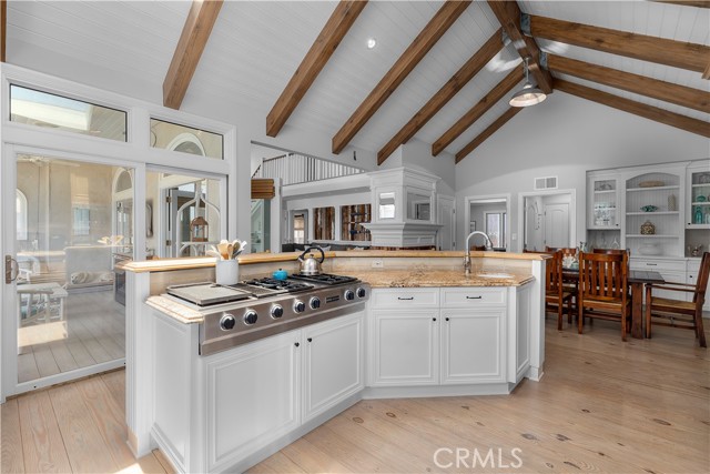 530 24th Street, Hermosa Beach CA: https://media.crmls.org/medias/58e0693e-7eb0-45b1-b382-858da13a9d7e.jpg
