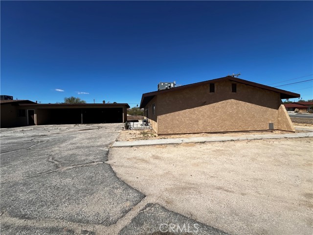 Detail Gallery Image 17 of 46 For 73601 Sun Valley Dr, Twentynine Palms,  CA 92277 - – Beds | – Baths