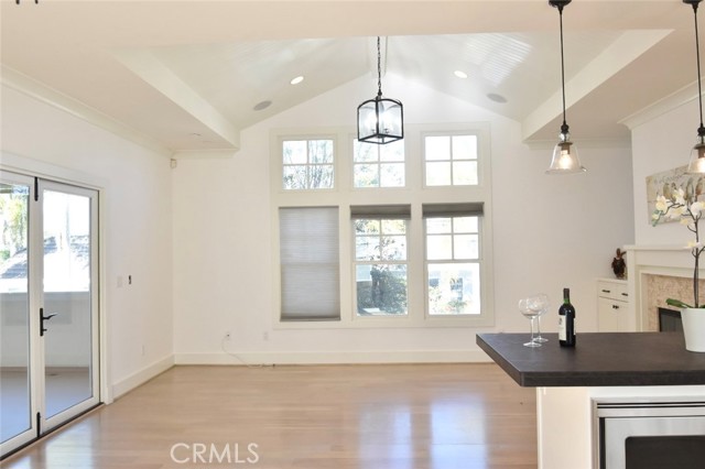 Detail Gallery Image 10 of 40 For 2521 2nd, Corona Del Mar,  CA 92625 - 3 Beds | 3 Baths