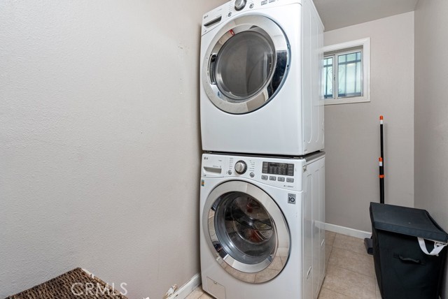 1417 W Gage Avenue, Los Angeles CA: https://media.crmls.org/medias/58e14f1d-cb12-47e1-a635-cd696a15091a.jpg