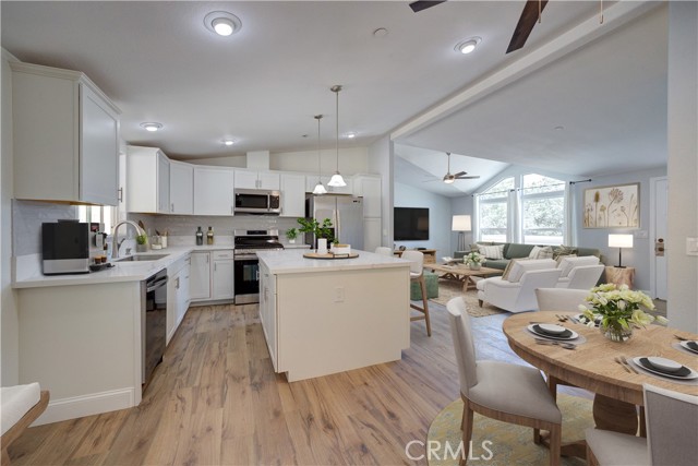 4920 Ranchita Vista Way, San Miguel CA: https://media.crmls.org/medias/58e17489-f219-423d-a90b-d27bf81e8ffb.jpg