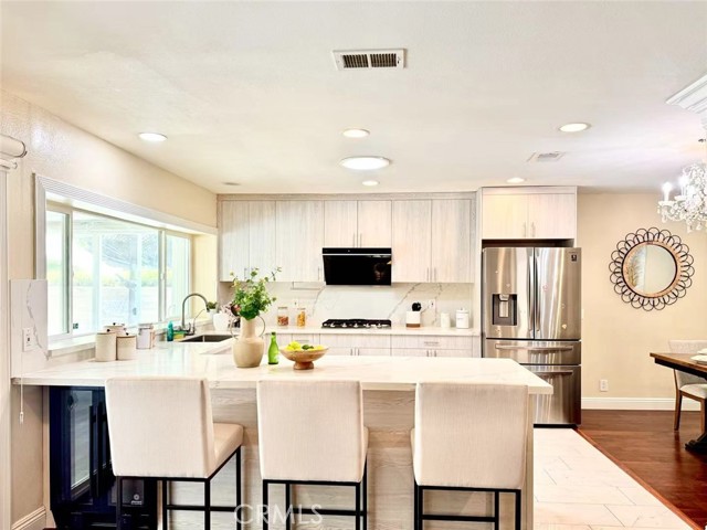 Image 7 of 23 For 21315 Pinehill Lane