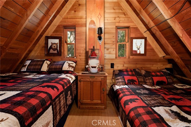 Detail Gallery Image 11 of 31 For 529 West Victoria Ct, Lake Arrowhead,  CA 92352 - 2 Beds | 1 Baths