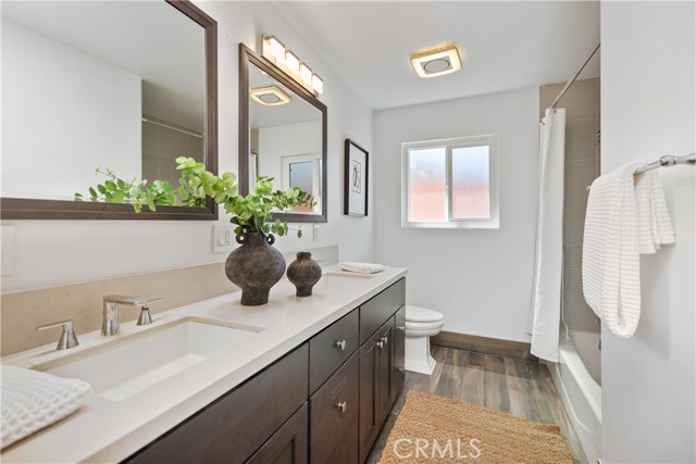 496 E 16th, Costa Mesa CA: https://media.crmls.org/medias/58e61f17-c51e-4285-baf1-ddd917440a18.jpg