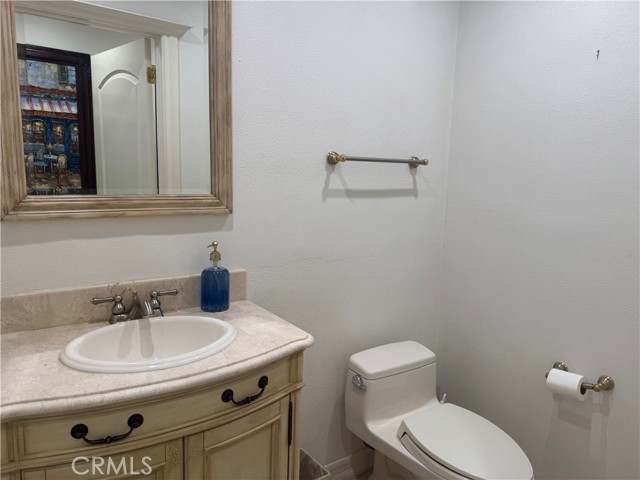 Detail Gallery Image 11 of 44 For 5092 Chimineas, Tarzana,  CA 91356 - 4 Beds | 2 Baths