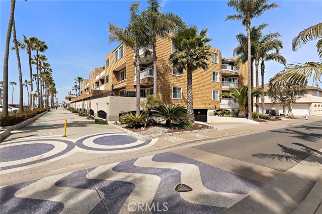 Detail Gallery Image 36 of 36 For 600 E Oceanfront 1a,  Newport Beach,  CA 92661 - 3 Beds | 2 Baths