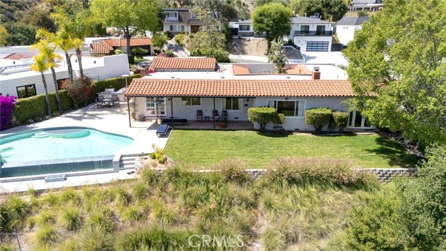 2604 Perkins Circle, Glendale CA: https://media.crmls.org/medias/58e76e08-2481-4afb-b875-6a6f9b36776e.jpg
