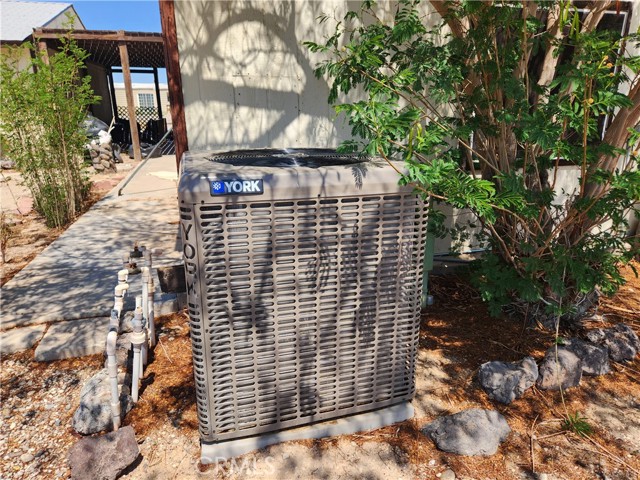 149825 Pahaska Court, Big River CA: https://media.crmls.org/medias/58e82b12-2f85-45da-a9f2-0c6e98797946.jpg
