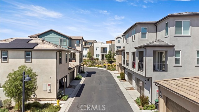 297 Lynx, Irvine CA: https://media.crmls.org/medias/58e847e3-77b9-406e-80b3-62072d28a184.jpg
