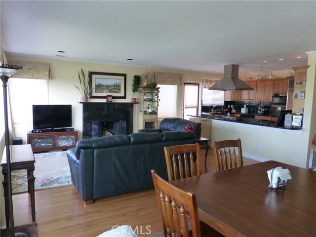 241 Paseo De Granada, Redondo Beach CA: https://media.crmls.org/medias/58e8bb6a-cc74-4d4e-983b-b13eb9c20294.jpg