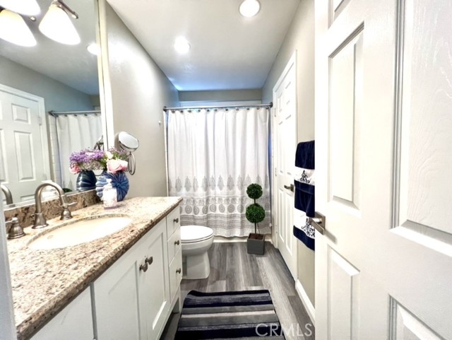 7 Hancock, Irvine CA: https://media.crmls.org/medias/58e91558-3d31-4c47-9b90-7ac135b9d9ee.jpg
