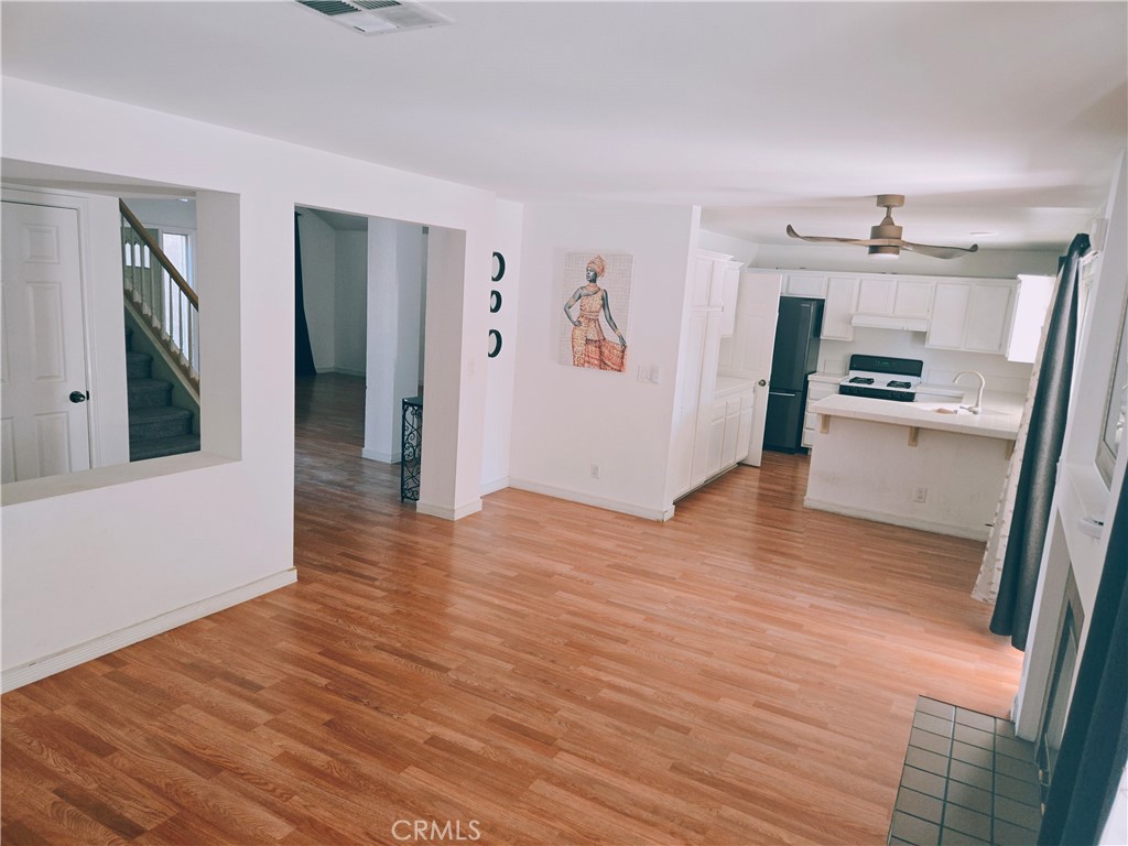 https://media.crmls.org/medias/58e965f4-3b0c-4c85-96cc-cccc7a86fdb6.jpg?preset=X-Large