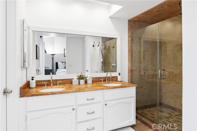 Detail Gallery Image 15 of 21 For 924 Hyde Ct, Costa Mesa,  CA 92626 - 2 Beds | 3 Baths