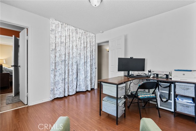 19853 Drasin Drive, Canyon Country CA: https://media.crmls.org/medias/58e9beaf-1e12-4491-8a45-196d92963fd2.jpg