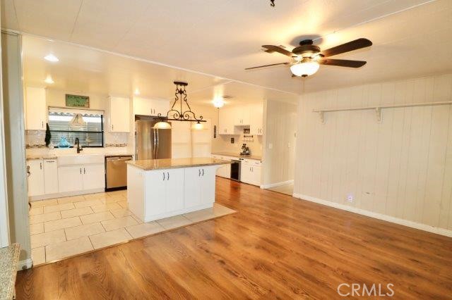 Detail Gallery Image 24 of 43 For 14036 Lake View Dr #143,  La Mirada,  CA 90638 - 2 Beds | 2 Baths