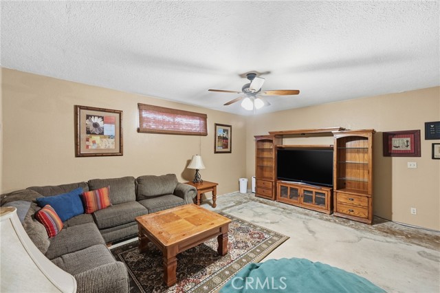 Detail Gallery Image 28 of 47 For 11135 Old Fashion, Riverside,  CA 92503 - 3 Beds | 2/1 Baths