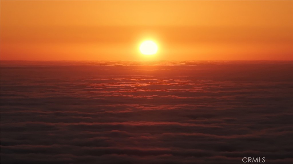 https://media.crmls.org/medias/58ea28f8-3e6b-4093-ad79-59adf14e9c4d.jpg?preset=X-Large