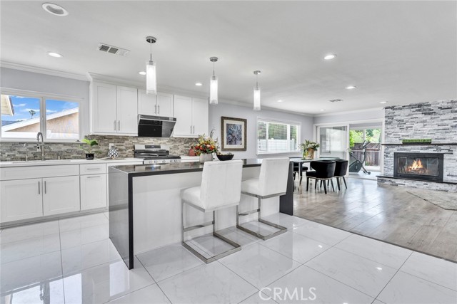 1954 Los Cerros Drive, Diamond Bar CA: https://media.crmls.org/medias/58ea34b6-edd6-4a18-bf88-b49e080072f9.jpg
