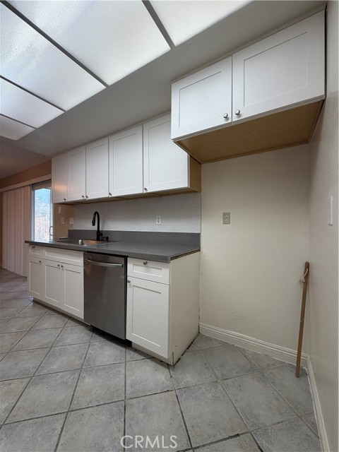 Detail Gallery Image 6 of 23 For 21011 Teton, Apple Valley,  CA 92308 - 3 Beds | 2 Baths