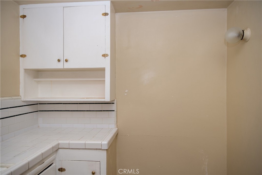 https://media.crmls.org/medias/58ea856c-a55d-4a0d-9180-88b41bfcab27.jpg?preset=X-Large