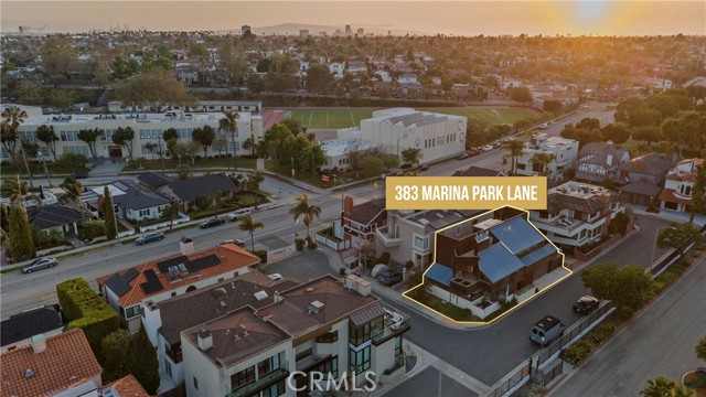 383 Marina Park Lane, Long Beach, California 90803, 3 Bedrooms Bedrooms, ,3 BathroomsBathrooms,Single Family Residence,For Sale,Marina Park,SB24108673