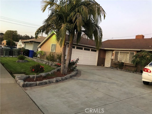 1004 Casa Vista Dr, Pomona, CA 91768