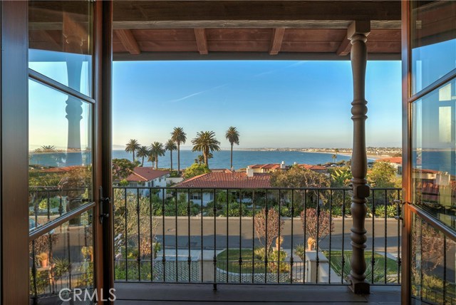 416 Via Media, Palos Verdes Estates, California 90274, 5 Bedrooms Bedrooms, ,3 BathroomsBathrooms,Residential,Sold,Via Media,SB17101344