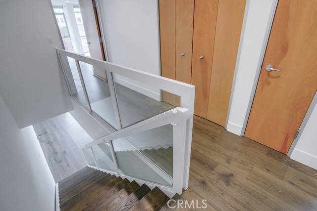 Detail Gallery Image 14 of 27 For 35 Raymond #404,  Pasadena,  CA 91103 - 2 Beds | 2/1 Baths