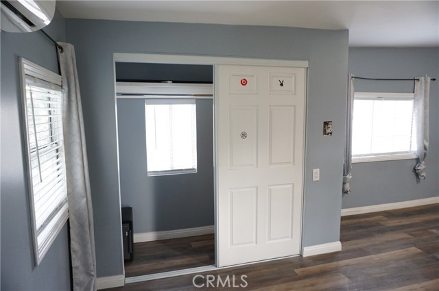 10109 Noble Avenue, Mission Hills (San Fernando) CA: https://media.crmls.org/medias/58eccf41-ec2a-4827-bbc4-72f6a6e51daf.jpg