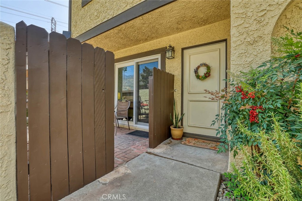 2774 Royal Oaks Drive