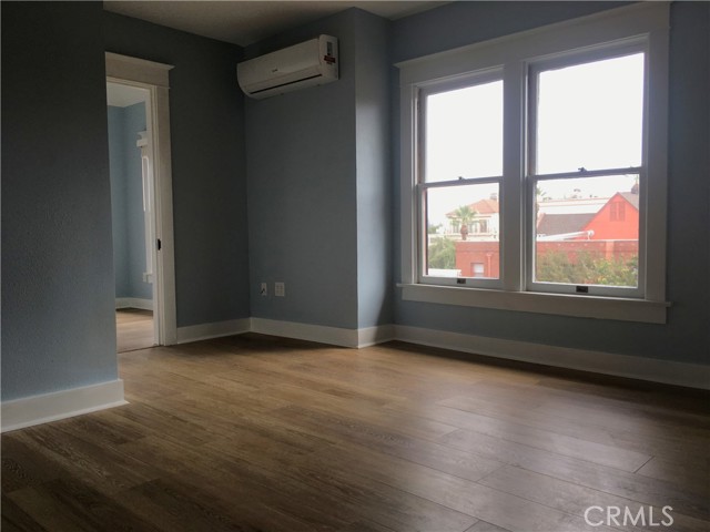 Detail Gallery Image 5 of 11 For 24 W Olive Ave, Redlands,  CA 92373 - 1 Beds | 1 Baths