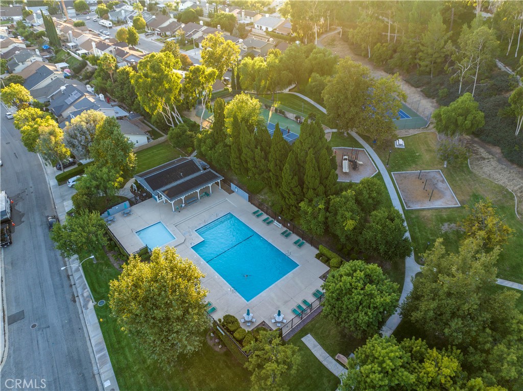 https://media.crmls.org/medias/58eddaa0-48d3-4cf7-a309-a3b4f1e841d7.jpg?preset=X-Large