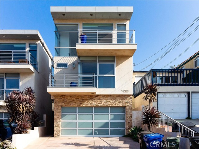 Detail Gallery Image 1 of 40 For 1130 Prospect Ave, Hermosa Beach,  CA 90254 - 4 Beds | 4 Baths