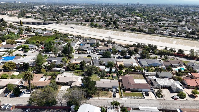 Detail Gallery Image 22 of 23 For 1106 Mar Les, Santa Ana,  CA 92706 - 3 Beds | 2/1 Baths