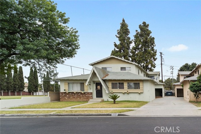 1109 S Spruce Street, Montebello CA: https://media.crmls.org/medias/58ee2fd2-7c88-440f-86ed-df048461ab8a.jpg