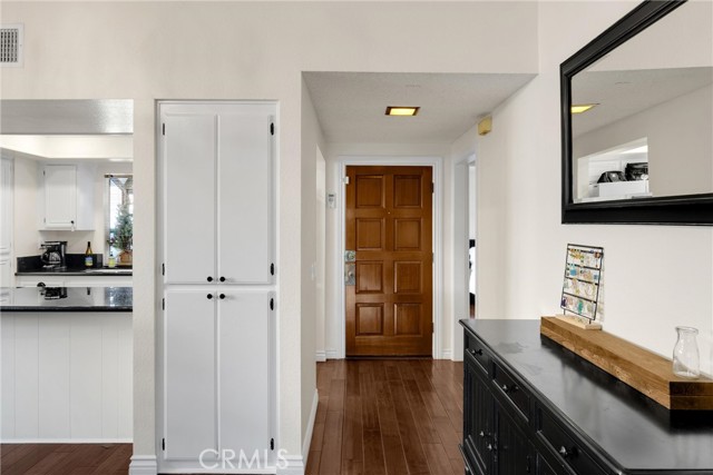 Detail Gallery Image 4 of 31 For 8575 Richwood, Rancho Cucamonga,  CA 91730 - 2 Beds | 2 Baths