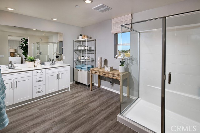 Detail Gallery Image 10 of 22 For 8157 Perada St, Jurupa Valley,  CA 92509 - 5 Beds | 3 Baths
