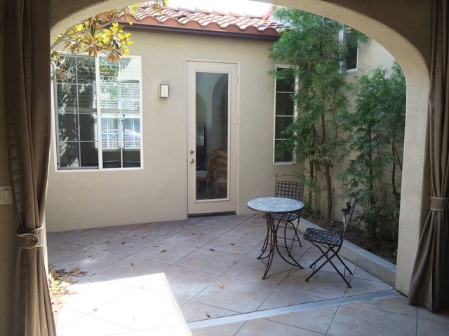 Detail Gallery Image 2 of 2 For 9 Alevera St, Irvine,  CA 92618 - 2 Beds | 2/1 Baths