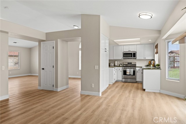 Detail Gallery Image 10 of 35 For 5137 Ibis Cir, Guadalupe,  CA 93434 - 3 Beds | 2 Baths