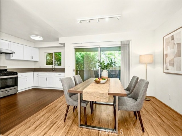 Detail Gallery Image 3 of 21 For 231 S Catalina Ave #5,  Pasadena,  CA 91106 - 2 Beds | 1 Baths