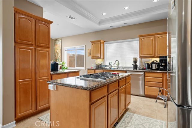 Detail Gallery Image 15 of 43 For 211 S Francisca, Redondo Beach,  CA 90277 - 4 Beds | 3 Baths