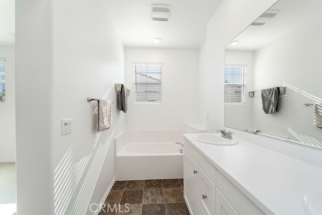 Detail Gallery Image 15 of 43 For 30355 Town Square Dr, Menifee,  CA 92584 - 3 Beds | 2/1 Baths