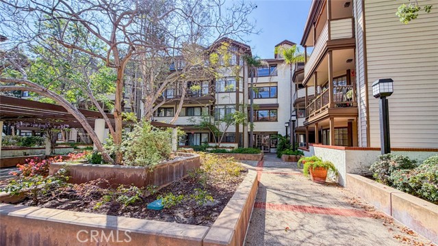 Front Image Thumbnail for CROC26067698